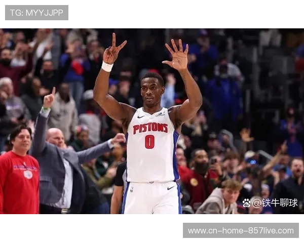 杰伦-杜伦生涯首获周最佳,场均25.8分13.8板率活塞取3胜1负 杰伦-杜伦生涯首获周最佳,场均25.8分13.8板率活塞取3胜1负